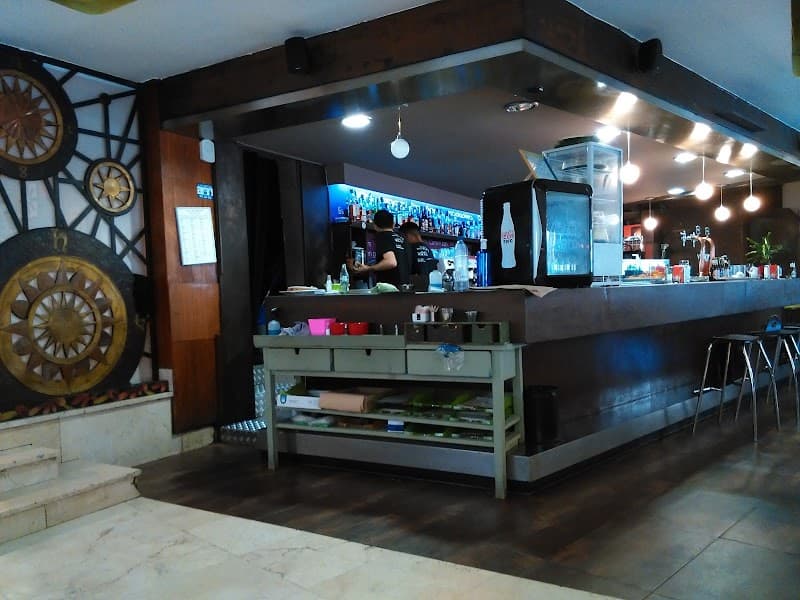 Café Del Fin (Vegetarian-Friendly)