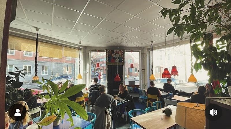 Café Grannen (veg-friendly)