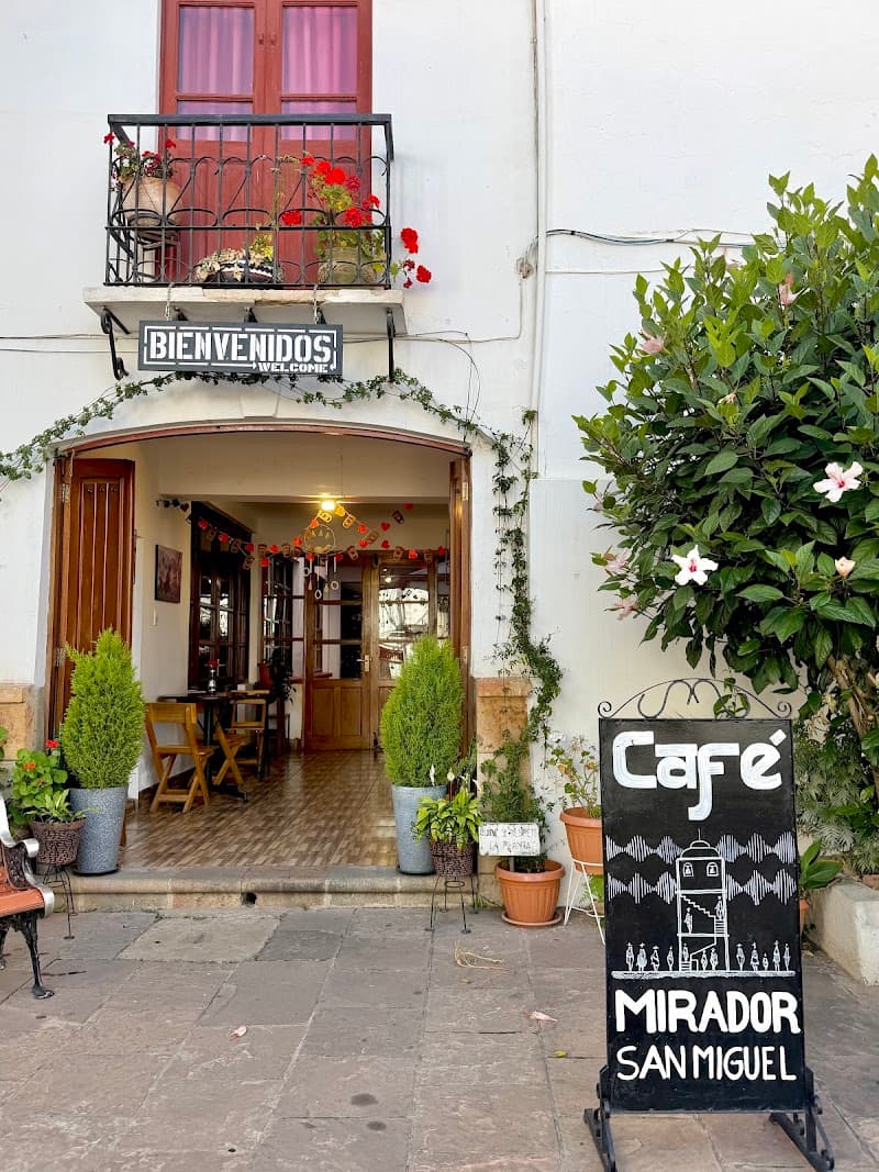 Café Mirador San Miguel / Mirador Recoleta Café