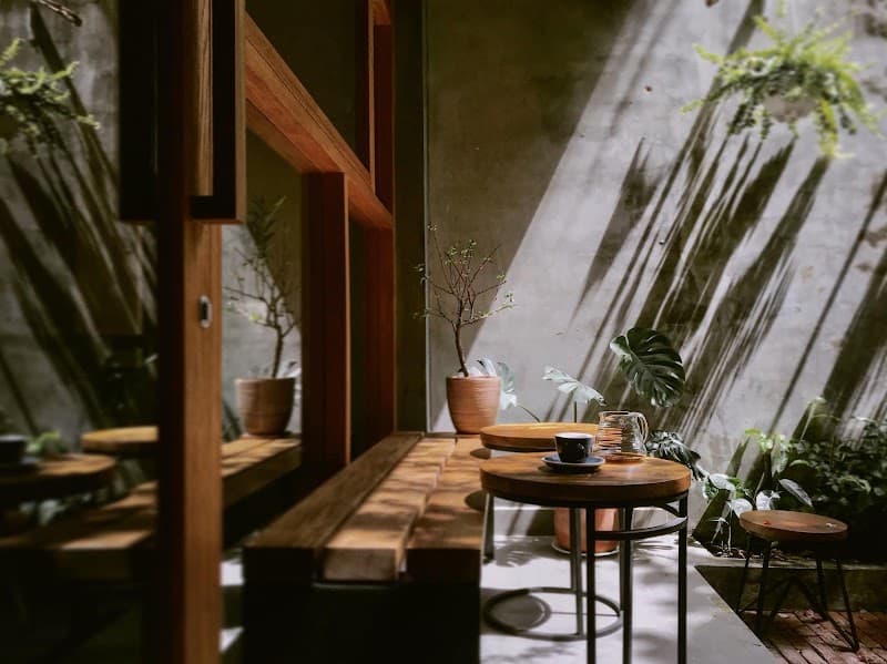 Café Slow & Steady (near Metro Thao Dien)