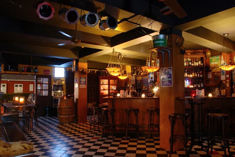 Cafe Chaos