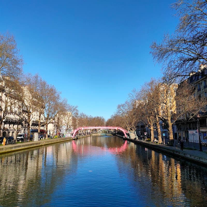 Canal Saint‑Martin Stroll