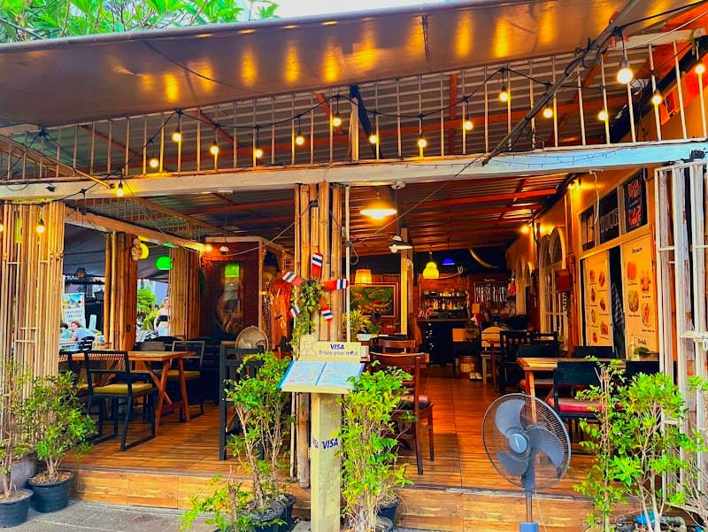 Canal View Budget Hotel Bangkok Noi