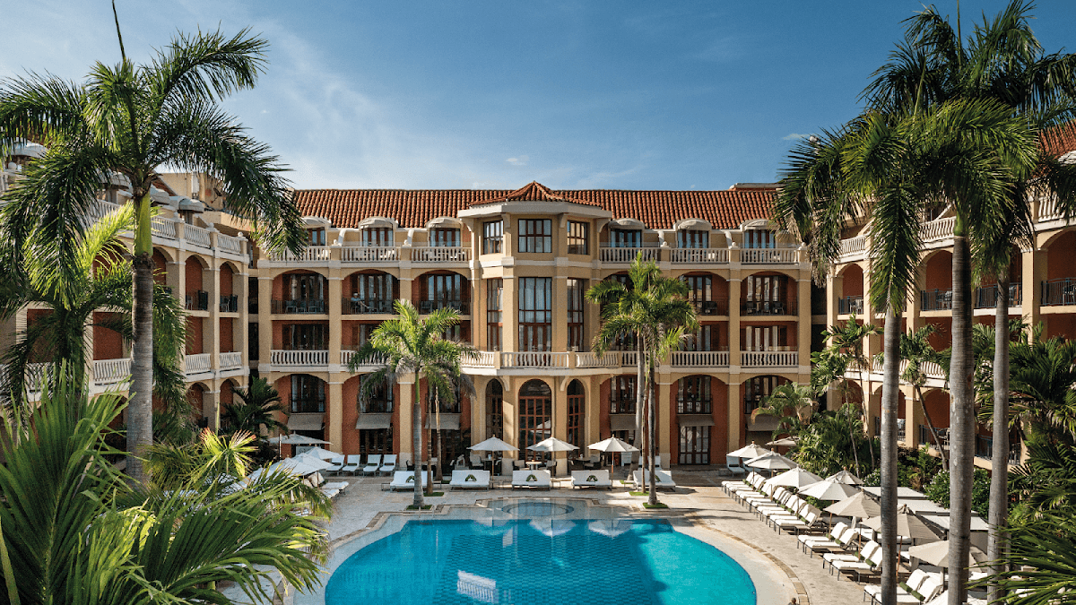 Cartagena's Luxe Caribbean Escape: Colonial Charm & Caribbean Dreams