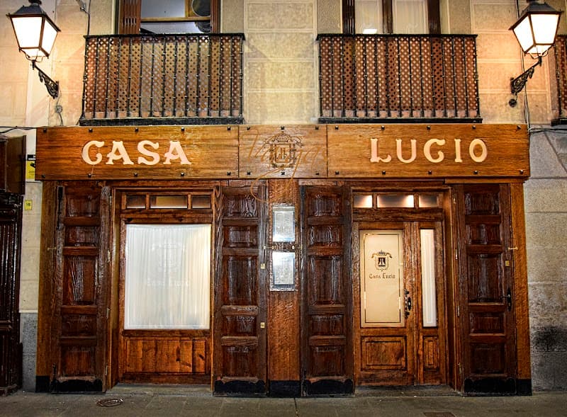 Casa Lucio