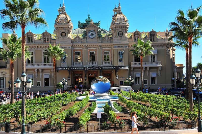 Casino Square Gardens & Atrium