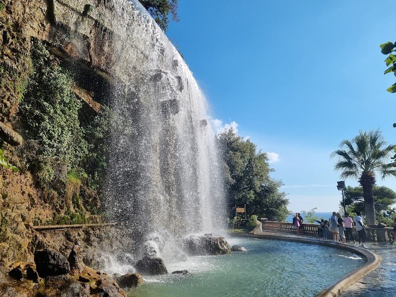 Castle Hill & Waterfall