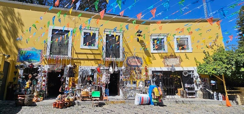 Centro Crafts & Ignacio Ramírez Market