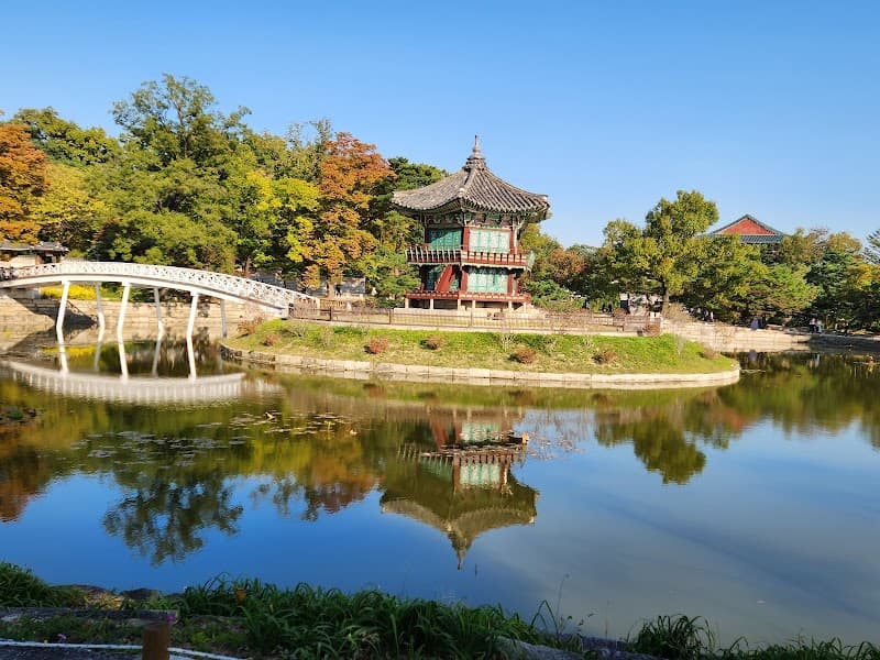 Changdeokgung Palace & Huwon (Secret Garden)