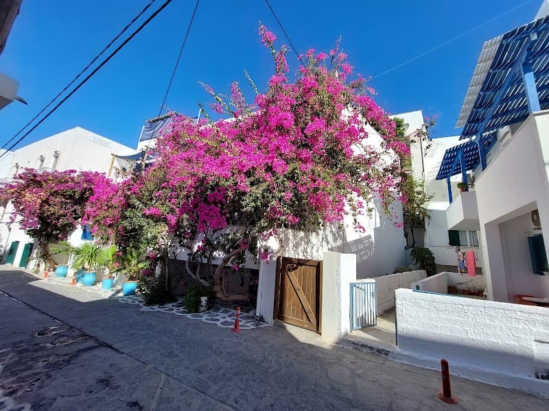 Chora Shopping Streets