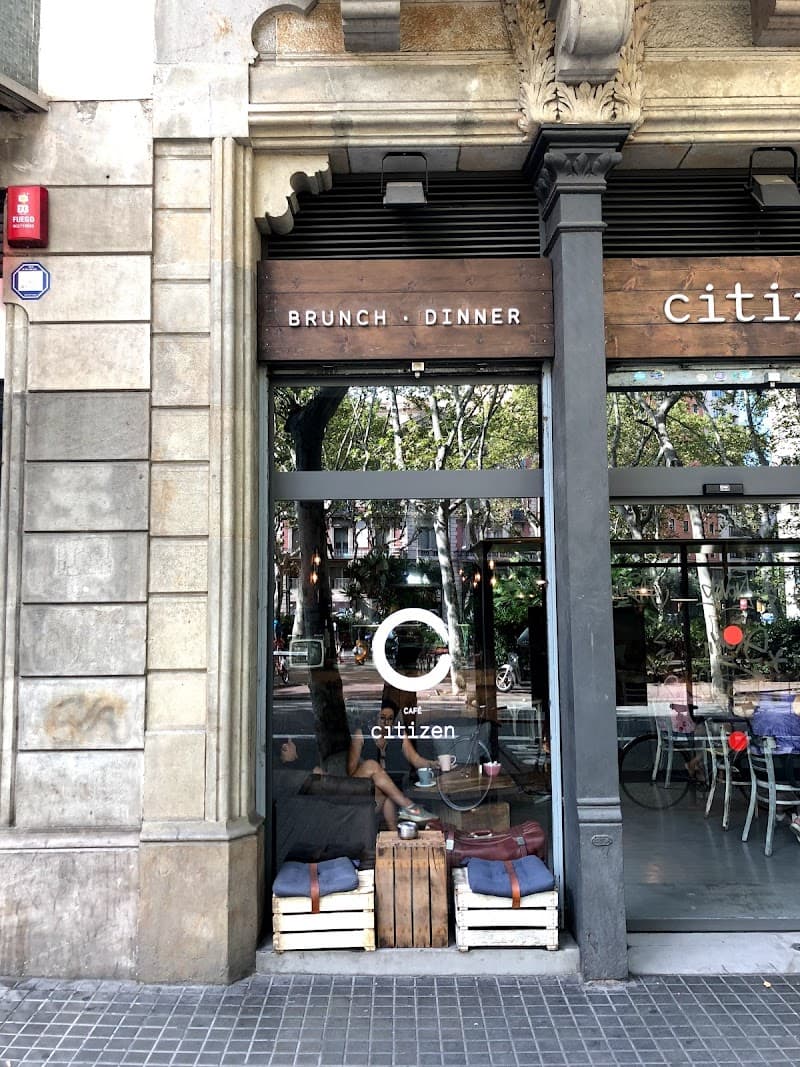 Seven Elegant Nights in Adventurous Barcelona