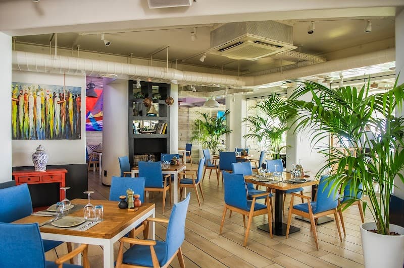 Columbia Beach Restaurant (Halal-friendly choices)