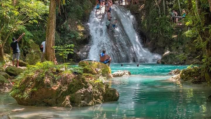 Cool Blue Hole (Secret Falls)