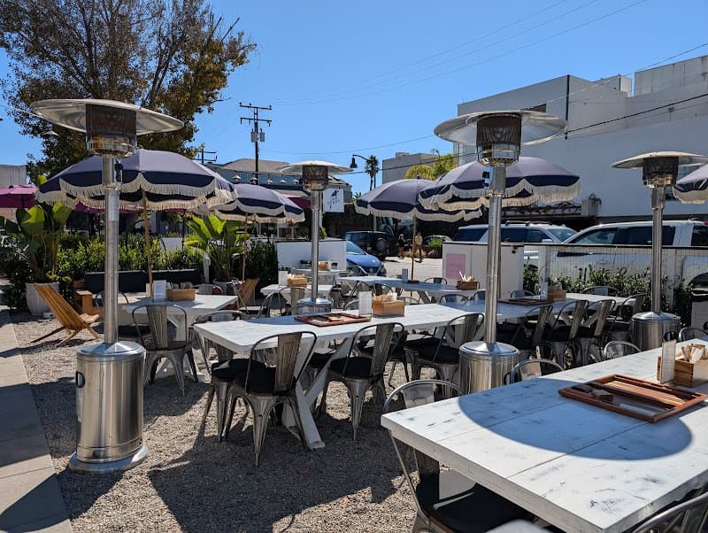 Dama Beach Club
