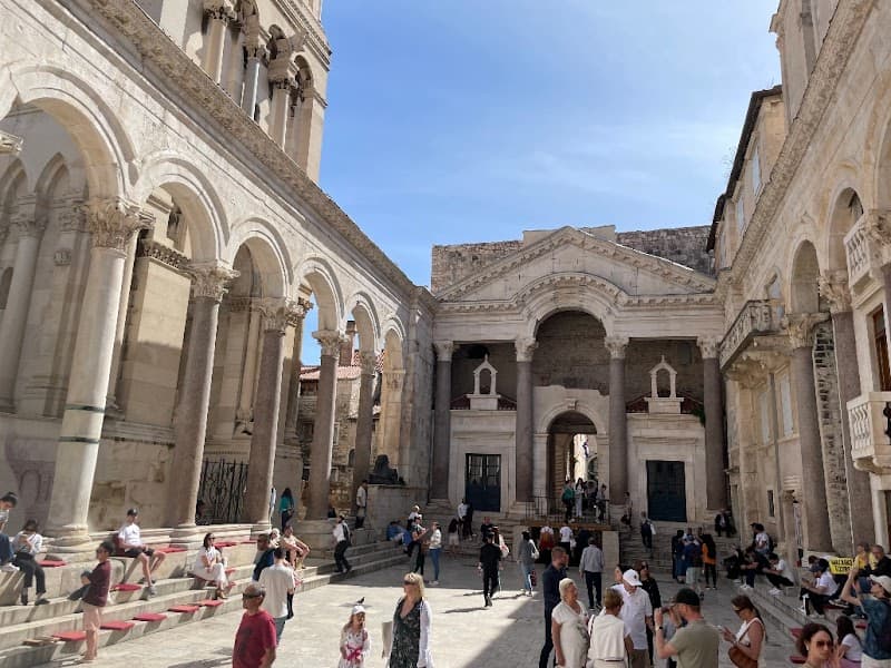 Diocletian’s Palace & Peristyle