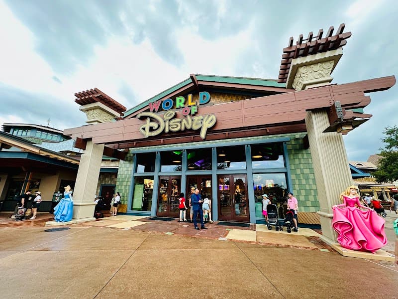 Disney Springs Shopping