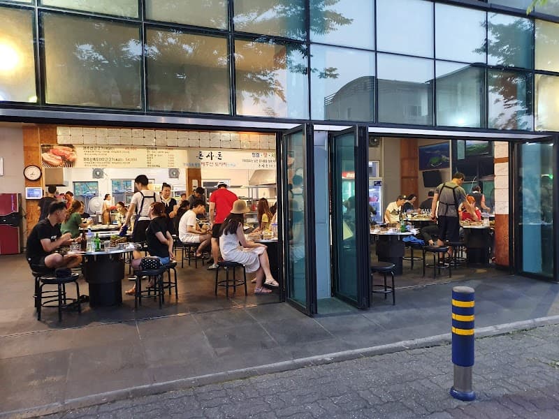 3 Days Eating and Exploring Jeju’s Coasts and Culture
