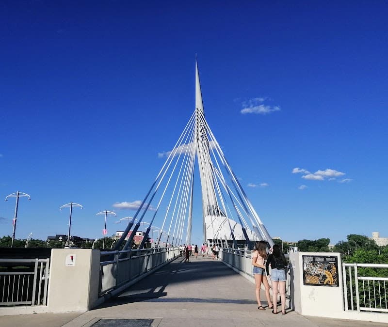 Downtown Riverwalk & Esplanade Riel Footbridge