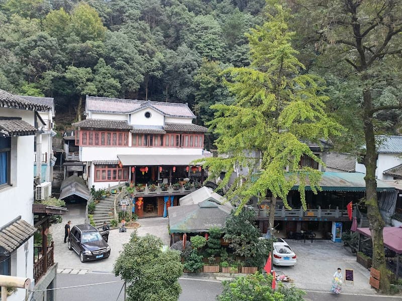 Dragon Well (Longjing) Tea Village