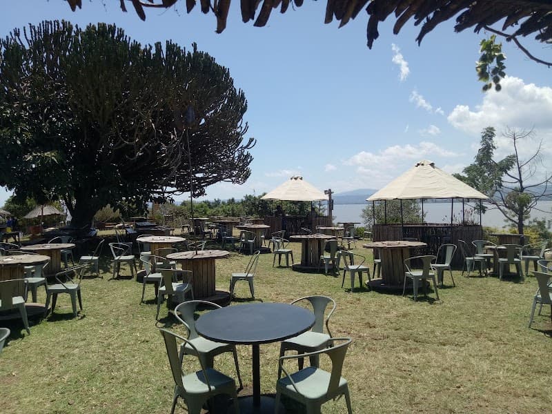 Romantic Lakeside Jungle Escape in Kisumu