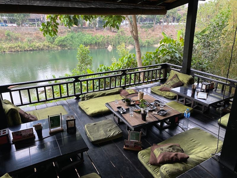 Dyen Sabai (Vegetarian Lao Dishes)