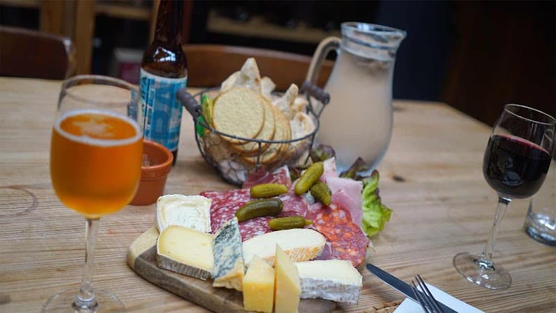 EatWalk Tours Premium Food Tour