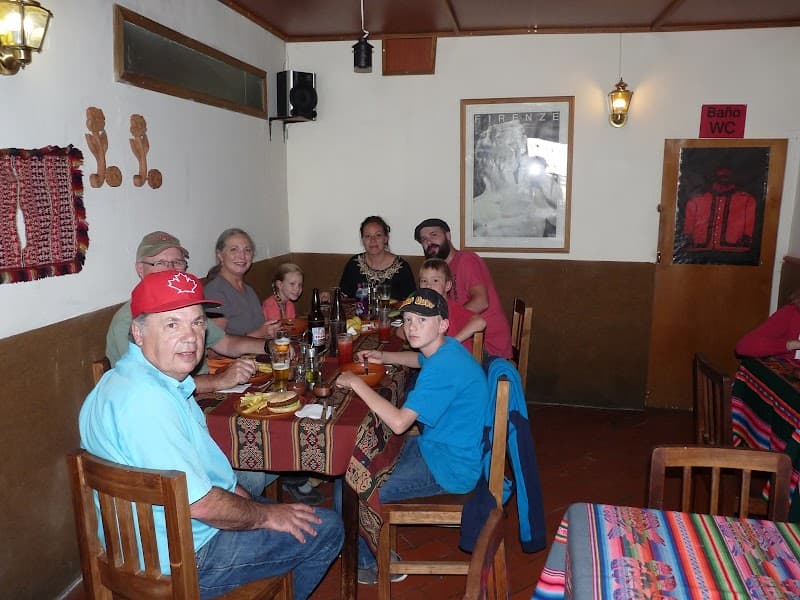 Sucre in 7 Days: White City, Green Valleys, Wild Trails