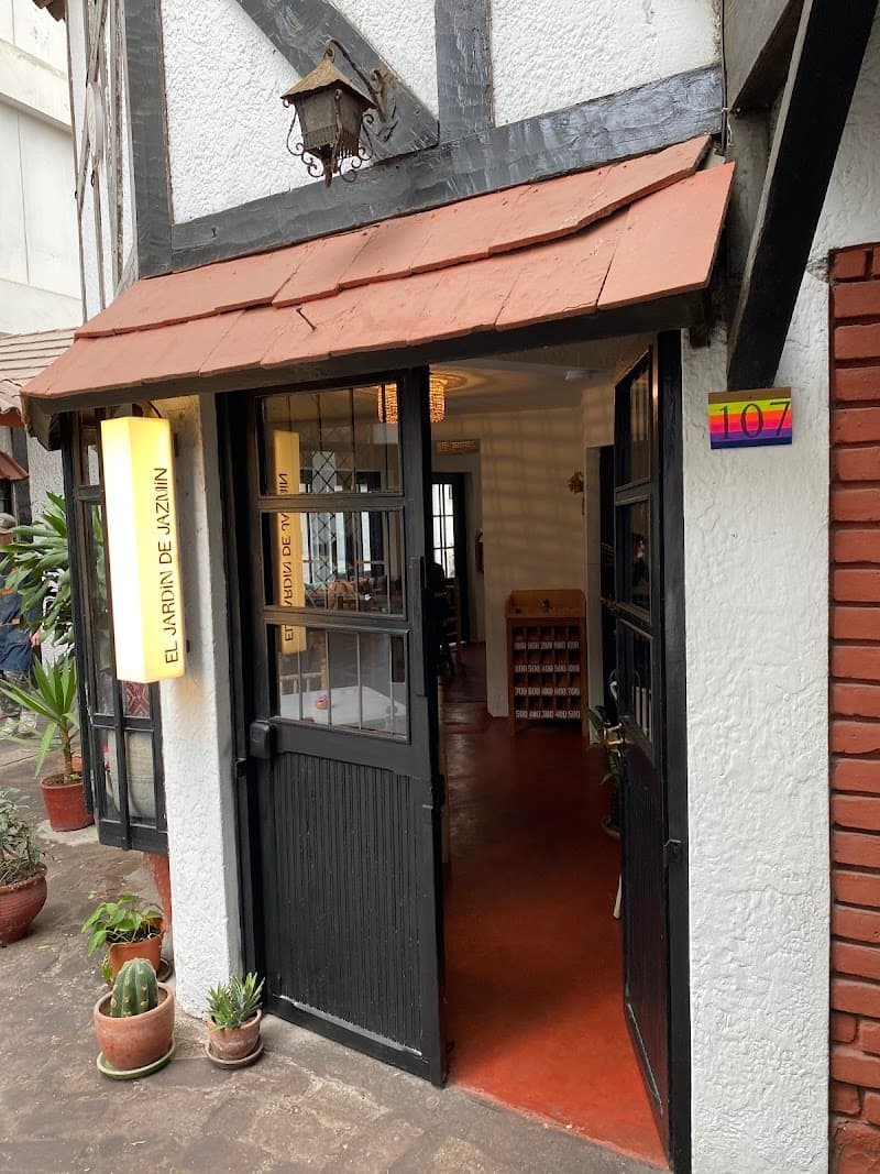 El Jardin de Jazmín (Vegetarian Bistro)