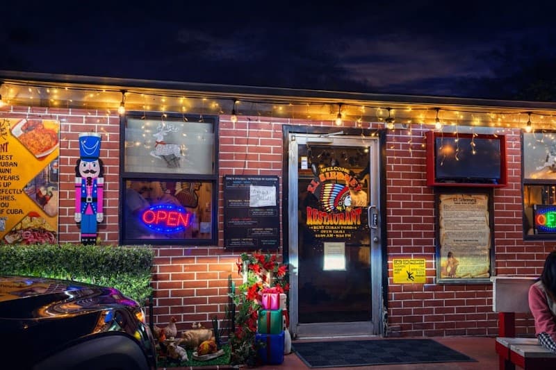 Key West: Caribbean Colors & Hidden Flavors