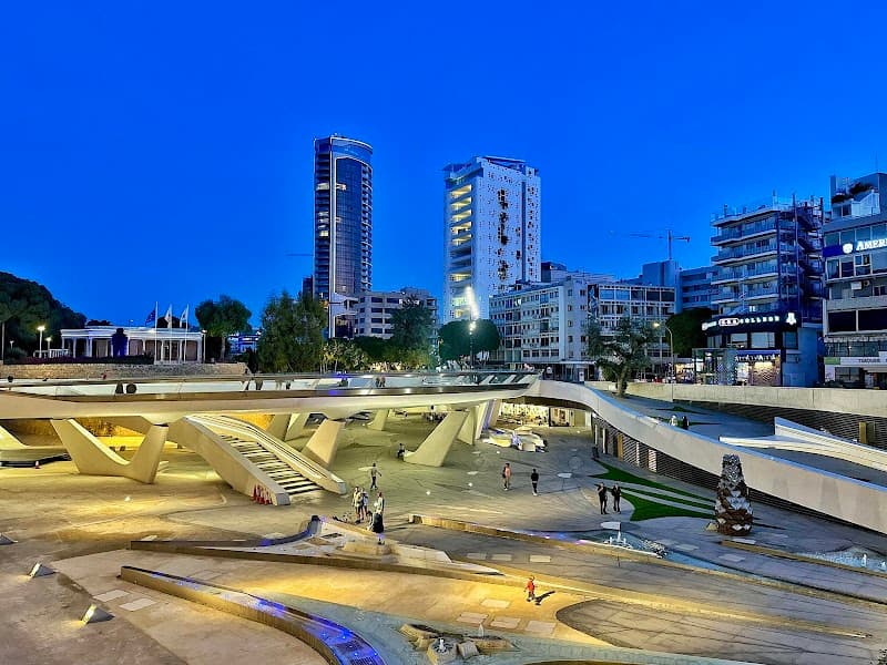 Eleftheria Square & Venetian Walls Walk