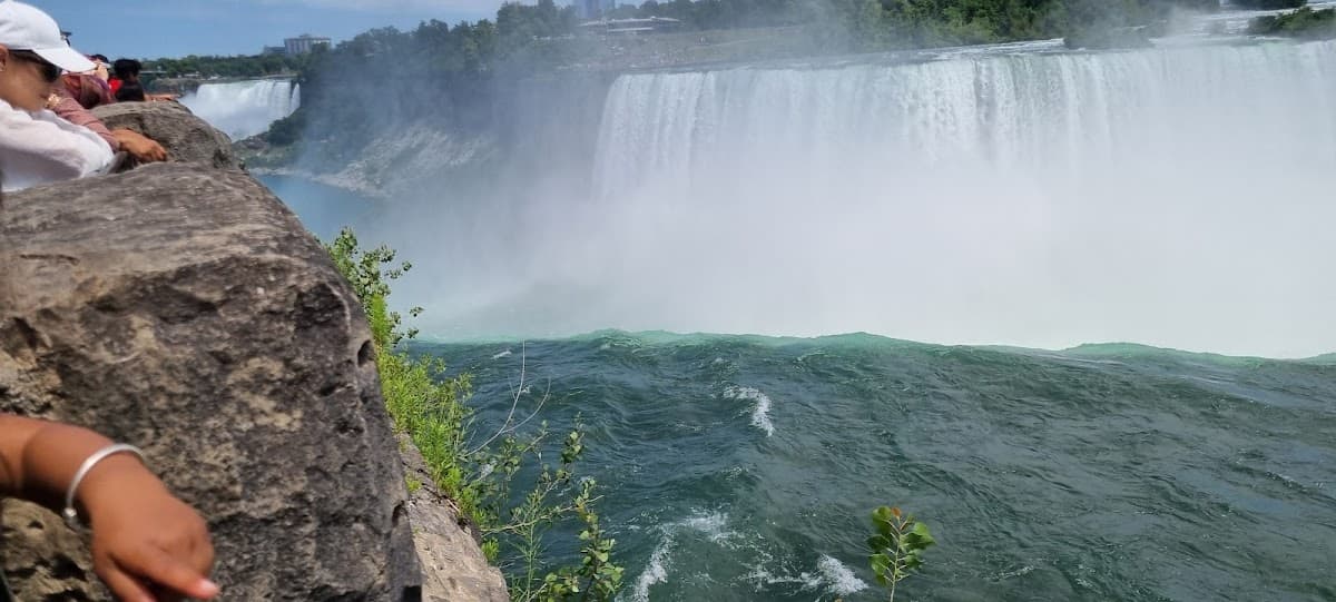 Elements on the Falls