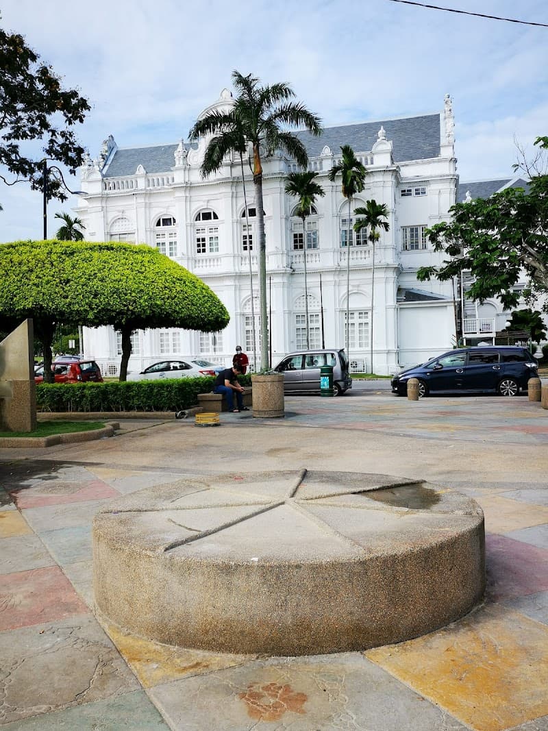 Evening Stroll at Padang Kota Lama (Esplanade)