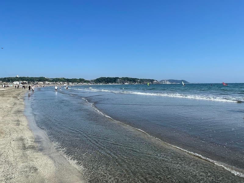 Evening Stroll to Yuigahama Beach
