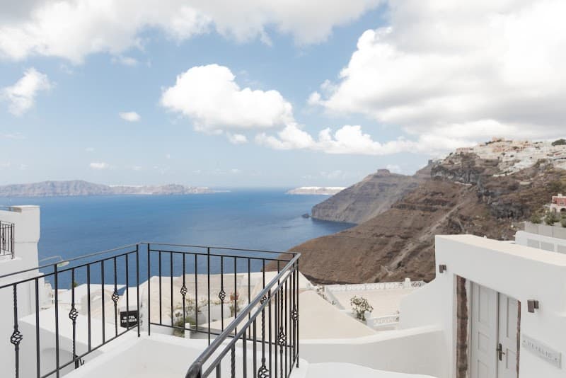 Romantic Relaxation in Fira: Santorini Bliss