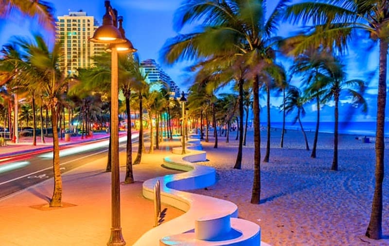 Fort Lauderdale Beach Park Playground & Greenspace