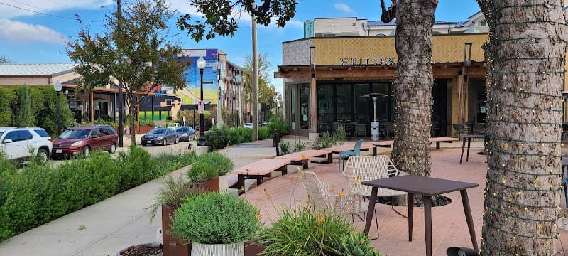 Free Explore: Bishop Arts District