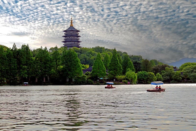 Free Explore: Favorite Corner of West Lake