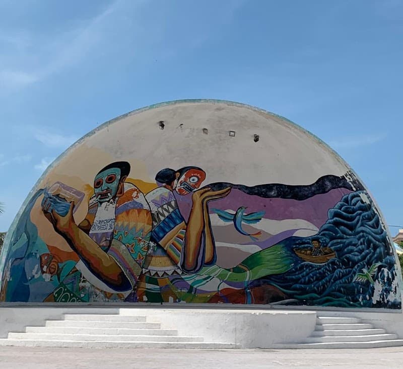 Free Explore: Holbox Central Streets