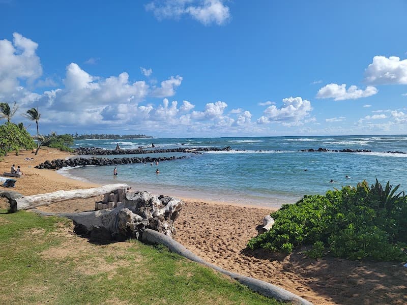Free Explore: Lydgate Beach Park