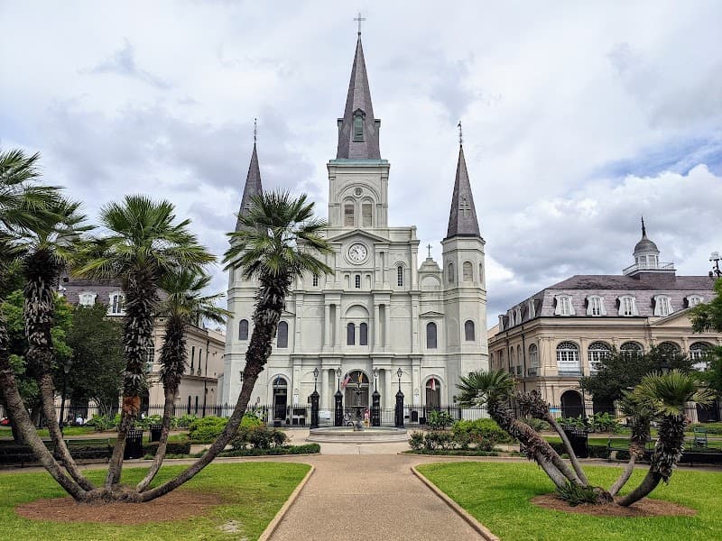Free Explore in the French Quarter