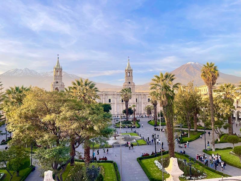 Free Time: Shopping Around Plaza de Armas