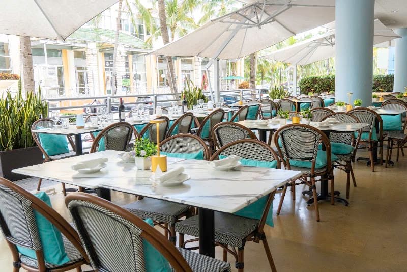 Seven Nights of Classic Romance in Miami