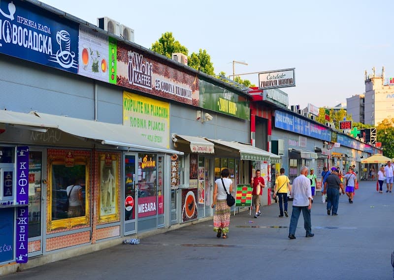 Futoška Market (Futoška pijaca) Morning Shop