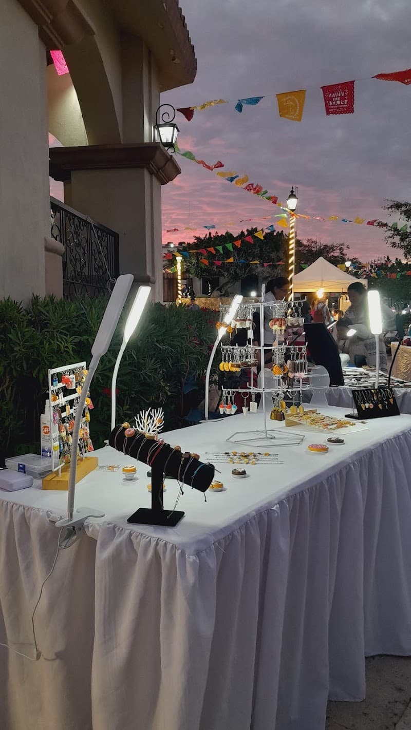 Gallery District Art Walk