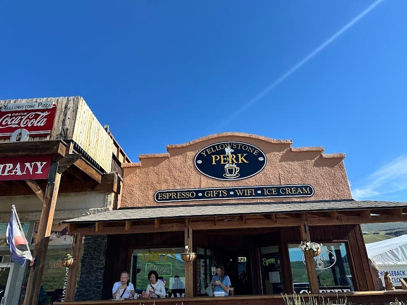 Gardiner Market & Yellowstone Pizza Company (Vegetarian Pies)