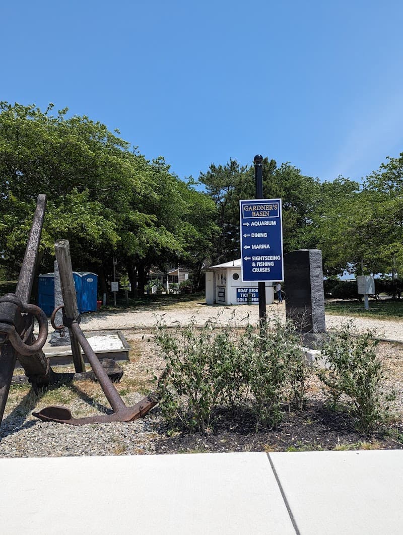 Gardner’s Basin Waterfront Stroll