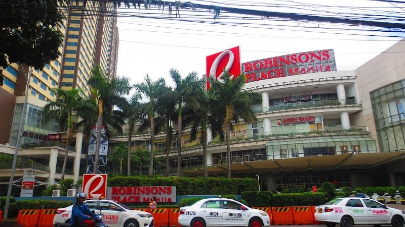 Gilak by Hossein – Robinsons Place Manila