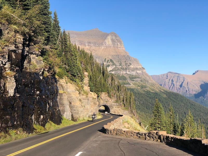 Going-to-the-Sun Road to Logan Pass (West Side)