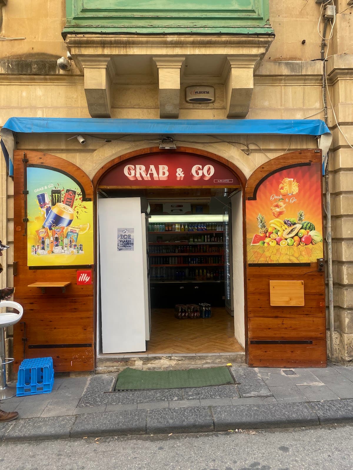 Grab-and-Go Picnic Lunch (Valletta Market)