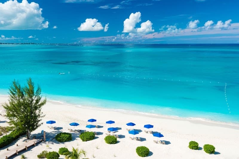 Grace Bay Beach (central access)